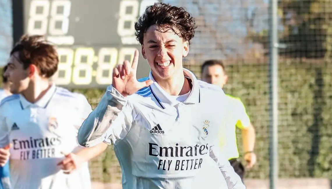 Renueva con el Real Madrid, gran noticia para la cantera.