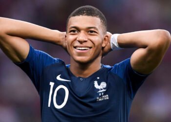 Mbappé se enfrenta al ultimátum del PSG: renovar o ser vendido, de lo contrario no jugará esta temporada