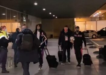 Mbappé aviva rumores del Real Madrid al subirse a un avión