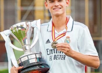 NUEVO: Nico Paz se une al primer equipo en su viaje a Estados Unidos