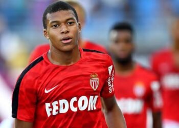 Leonardo Jardim analiza el futuro de Mbappé