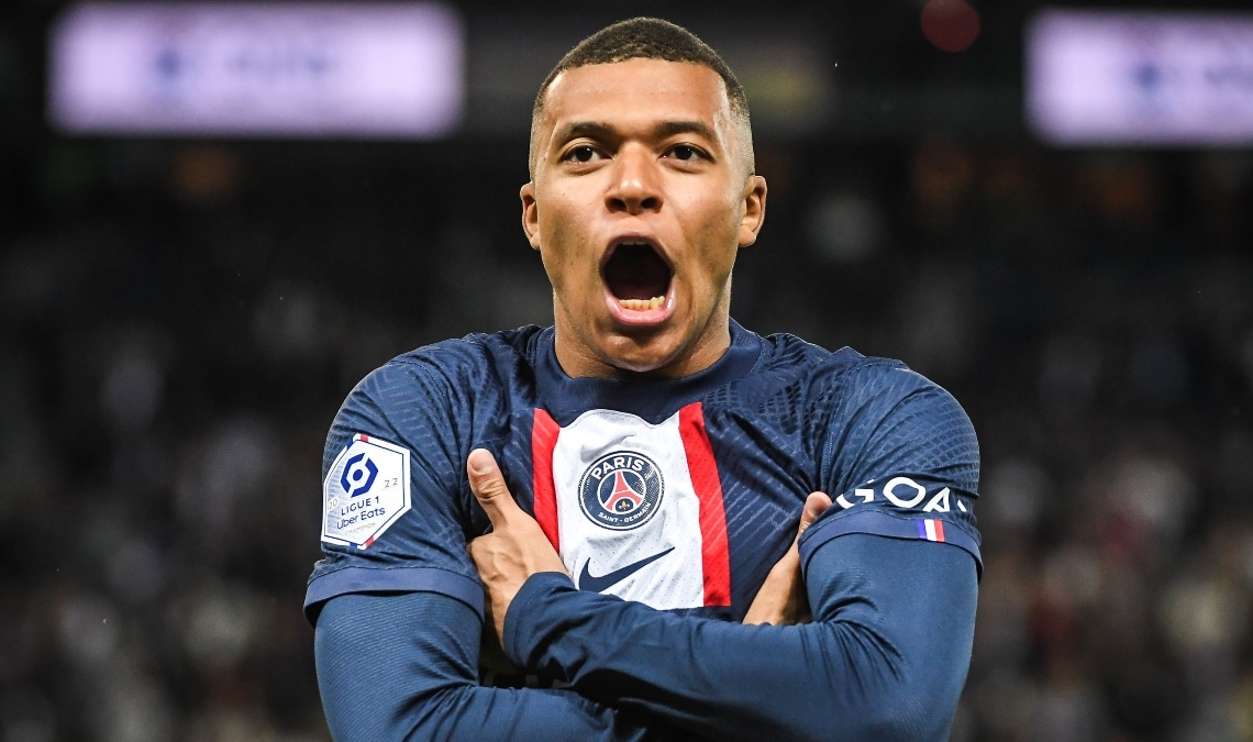 Rodrigo Faez reaparece este lunes con Mbappé