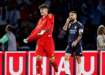 Twitteros como Hechizero RETRATAN a la caverna mediática