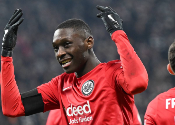 Kolo Muani se pone en rebeldía