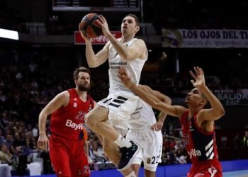 El Real Madrid de Baloncesto Brilla en su Debut