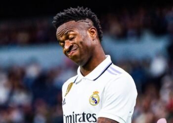 Vinicius Jr. Retorna de su Lesión y es Incluido en la Convocatoria para el Derbi Madrileño