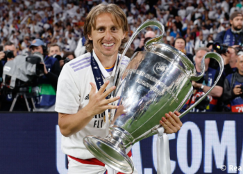 Luka Modric podría volver al 11