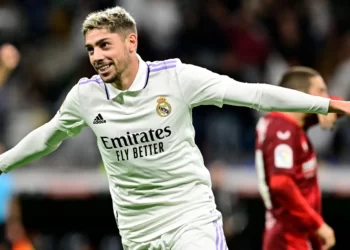 Valverde con fractura en la mano