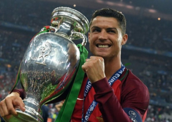 Ronaldo TUMBA otro récord y se corona como The GOAT