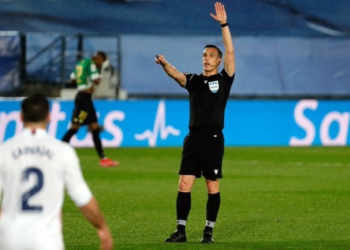 Estrada Fernández TIRA de la MANTA