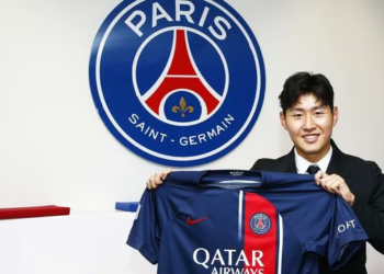 Kang-in Lee le “roba” el protagonismo a Mbappé