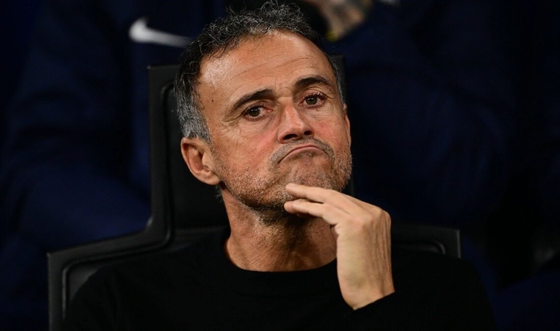 Luis Enrique No Satisfecho con Mbappé a Pesar de su Hat-Trick