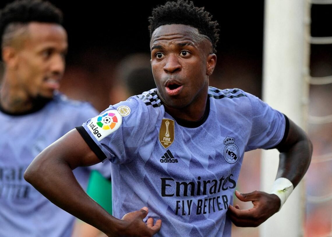 Ancelotti Respalda a Vinicius Jr. ante el Caso de Racismo