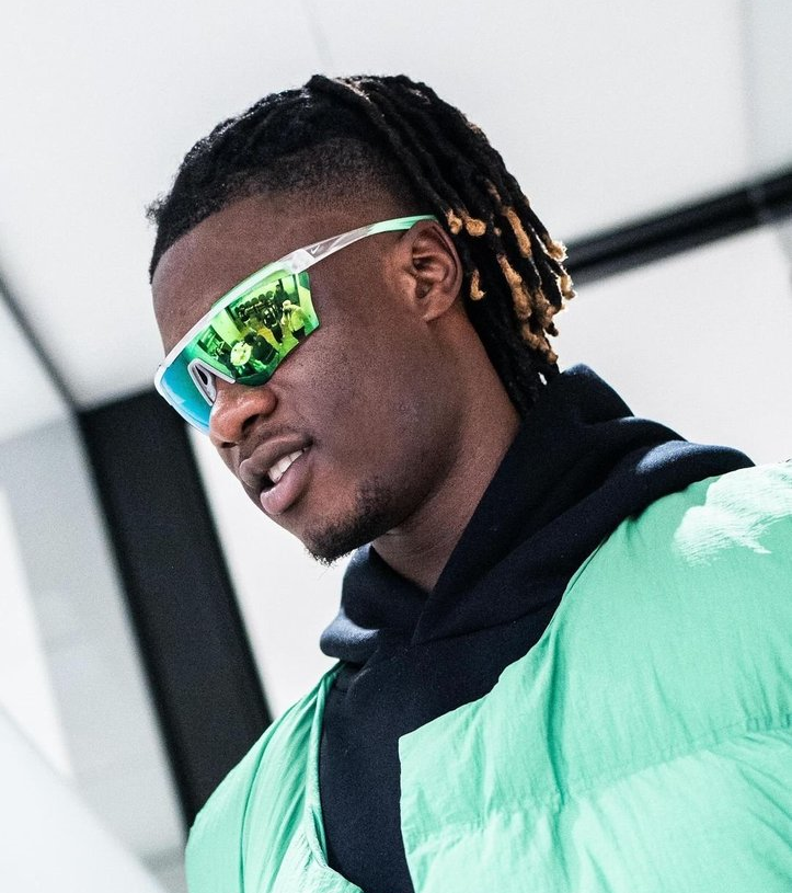 Camavinga OBLIGADO A RETIRAR la famosa foto de las gafas