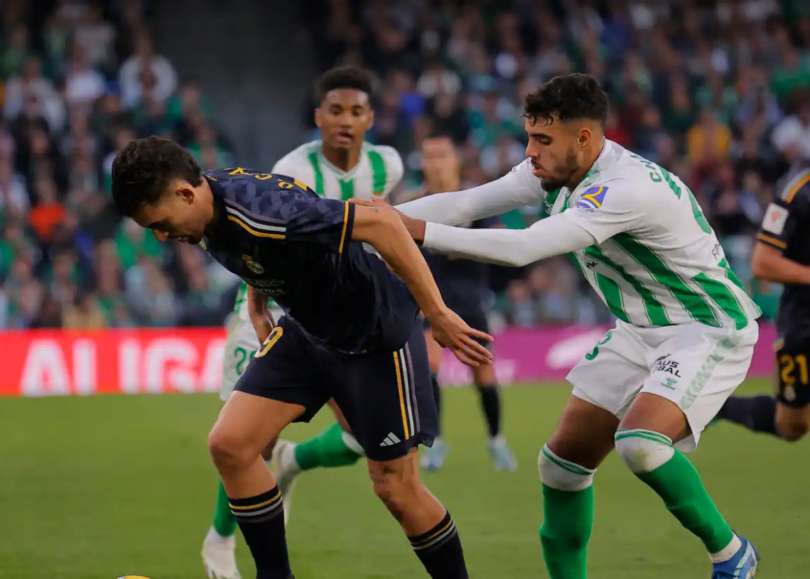 Renovó a ÚLTIMA HORA, ha DESAPARECIDO del equipo y tiene PIE Y MEDIO FUERA