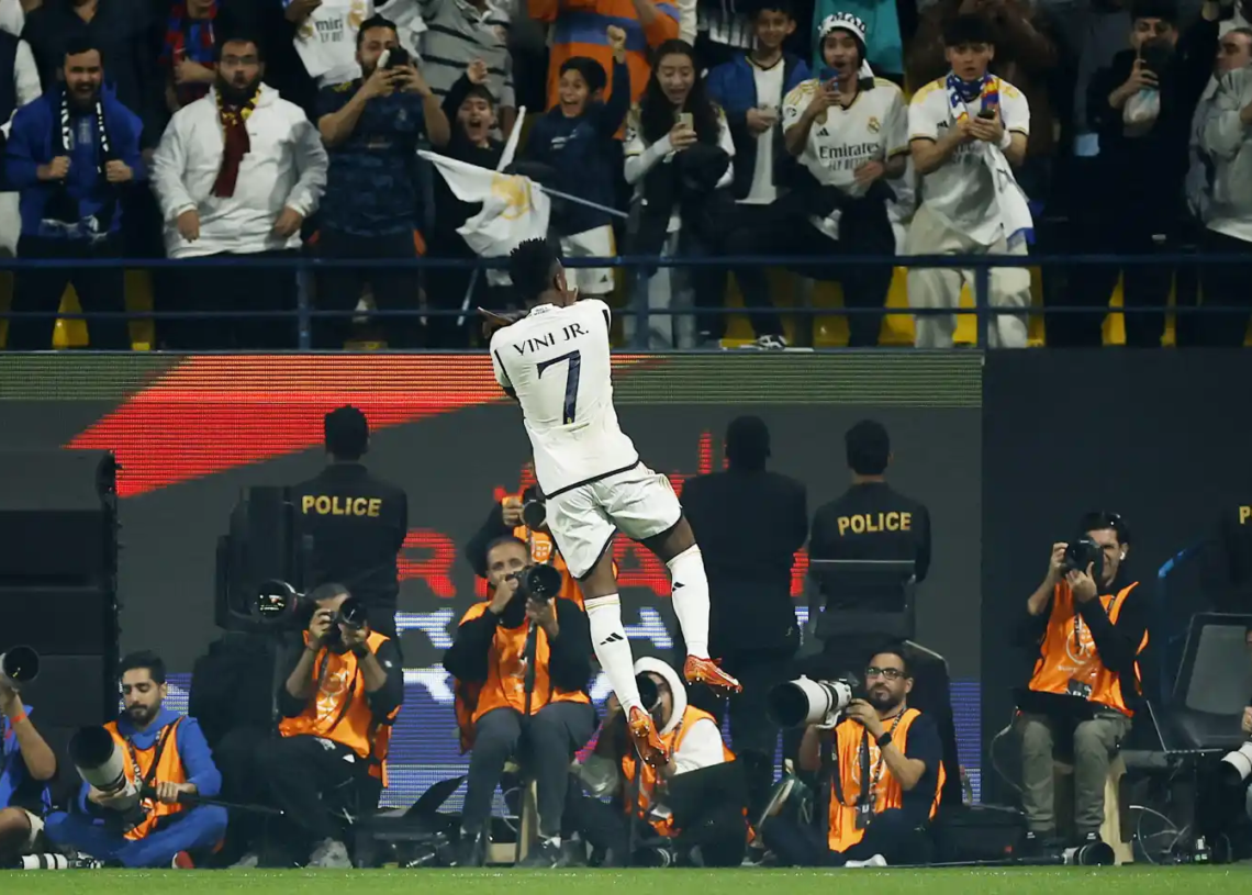 Cortegana desvela por quién hizo la celebración Vinicius