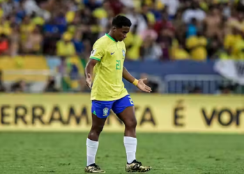 MAZAZO para Endrick con Brasil