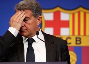 ¡LOS HAN CAZADO! El PUFO que Laporta quería colar en la Bolsa, SE DESMORONA y “pierde” los 1000 MILLONES