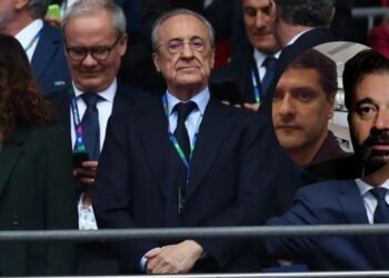 ¡SE VIENEN NOTICIONES! Floren envía a estos 3 hombres de confianza a CERRAR estos 3 fichajes