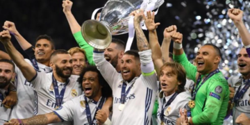 Esta LEYENDA del Real Madrid ANUNCIA su RETIRADA